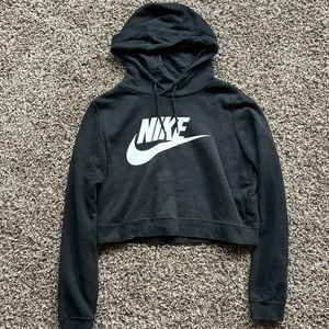 Women’s cropped Nike sweatshirt